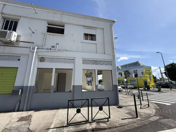 Local 80 m²