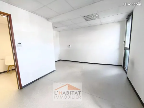 Local 23 m² Plaisance-du-Touch