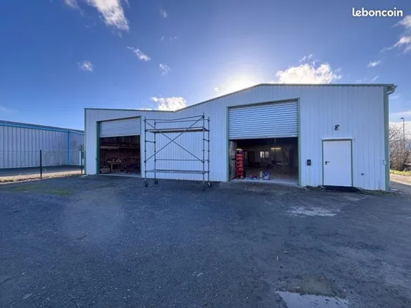 Local d'activité 361 m²