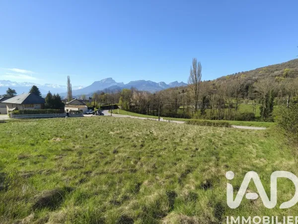 Terrain 603 m²