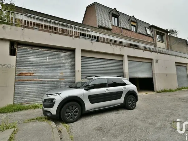 Parking/Garage/Box 65 m²