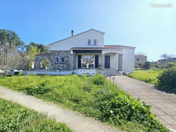 Villa 5 pièces 130 m²