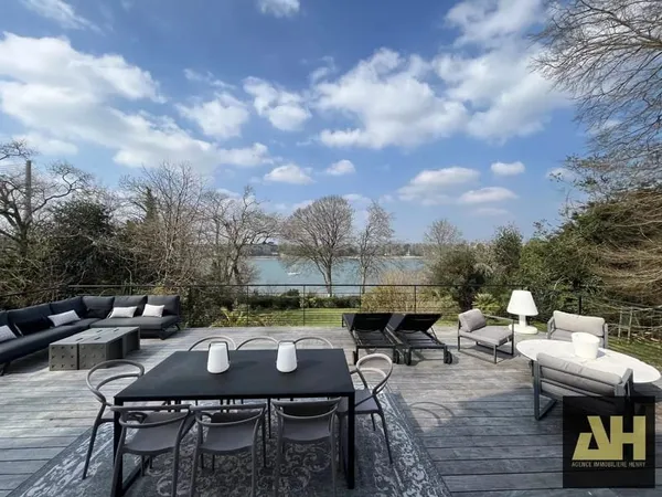 PLOUGASTEL -DAOULAS - DEMEURE DE PRESTIGE- SUPERBE VUE MER, PRESTATIONS DE QUALITÉ- PISCINE INTÉRIEU
