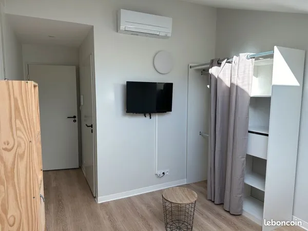 Rare logement avec une cuisine partagée pour 4 chambres face au parc Bordelais