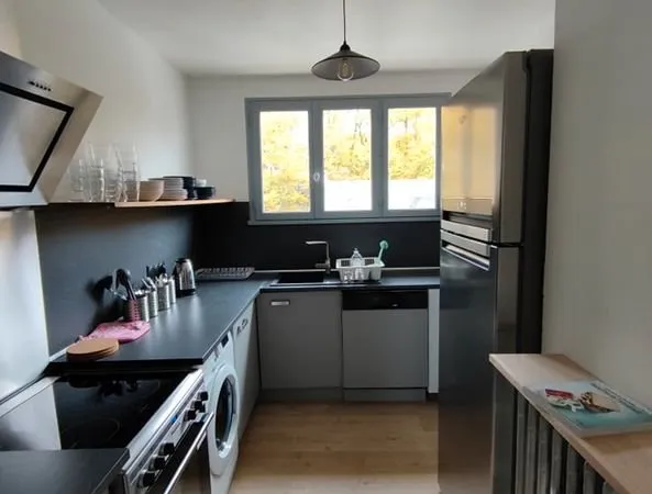 AVRILLÉ - APPARTEMENT 83 m² + 43 m² AMÉNAGEABLES - DERNIER ÉTAGE - GARAGE - VUE PARC