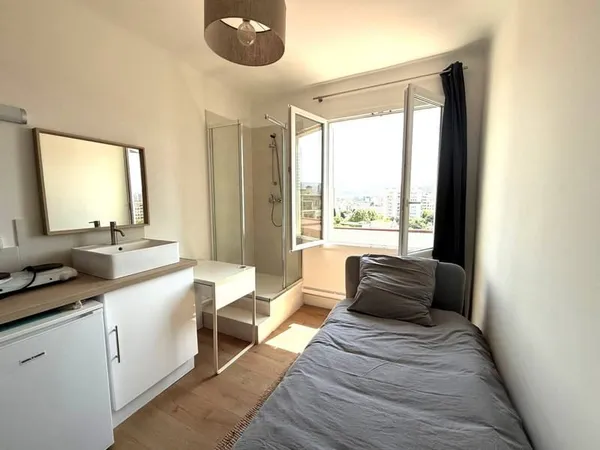 Studio 1 pièce 9 m²