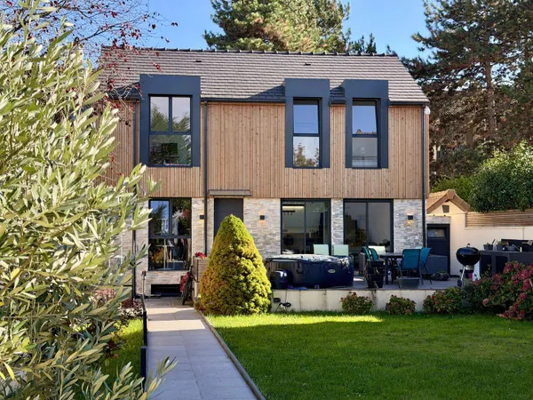Maison 5 pièces 160 m²
