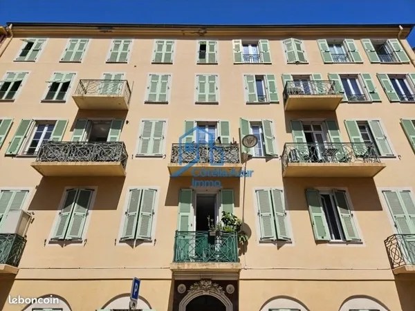 À vendre très bel appartement 4 pièces avec balcon et cave, 78 m²