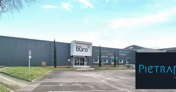 Local commercial 1024 m²