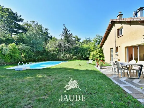 Maison d'architecte 160 m2 avec piscine + Appartement F3 61