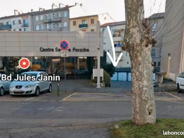 Stationnement Location Saint-Étienne   12800€