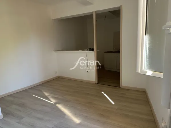 Studio 1 pièce 20 m²