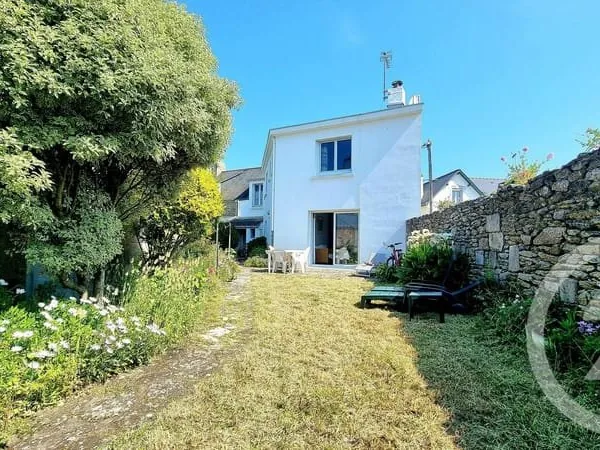 Maison 8 pièces 121 m²