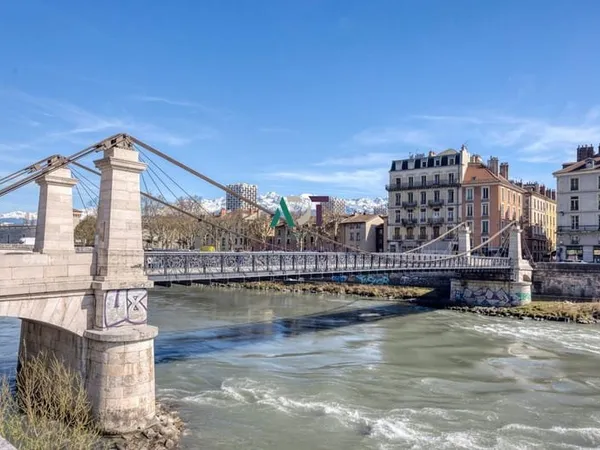 A VENDRE EN EXCLUSIVITE T2 48m2 QUAI PERRIERE GRENOBLE