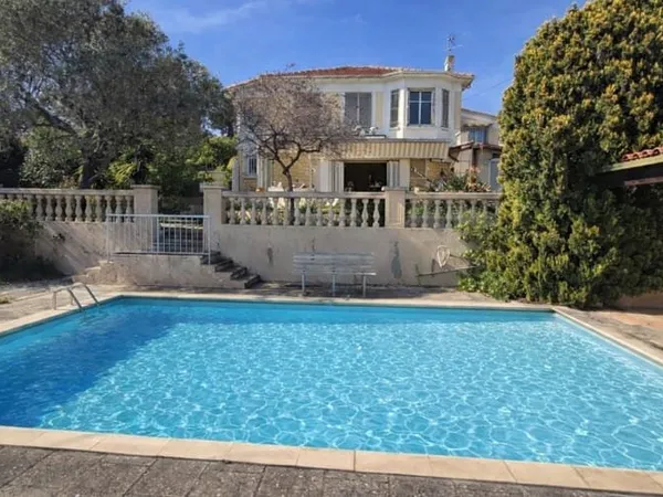 Maison 7 pièces 140 m²