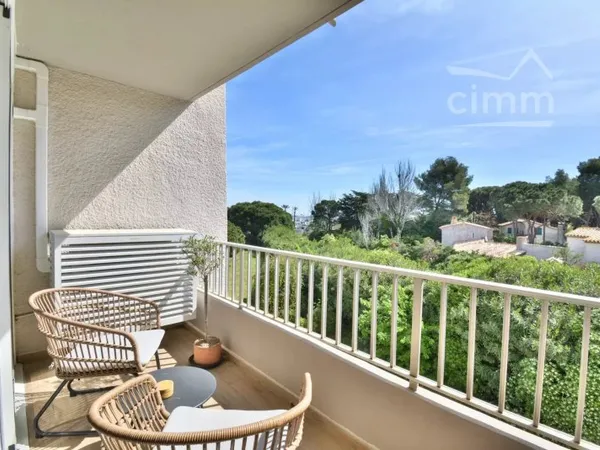 VENTE - ST CYPRIEN PLAGE - APPARTEMENT 2 PIECES AU 2EME ETAGE - PLACE DE PARKING SECURISE - 66750 PY