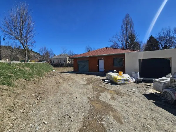 Maison de plain-pied 4 pièces 104 m²