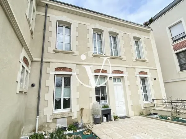 Maison récente en résidence prisée Coeur de Vendôme