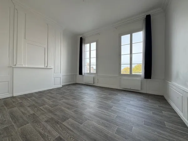 Joli appartement une pièce complètement rénové quartier Mont