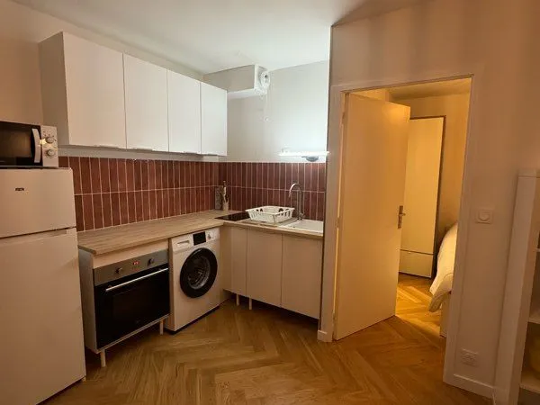 T1 meubler refait à neuf - 27 m² - Rennes ( VILLA ATALANTE )