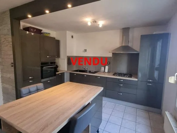 METZ QUEULEU : quart. résid., F2,52 m2 standing