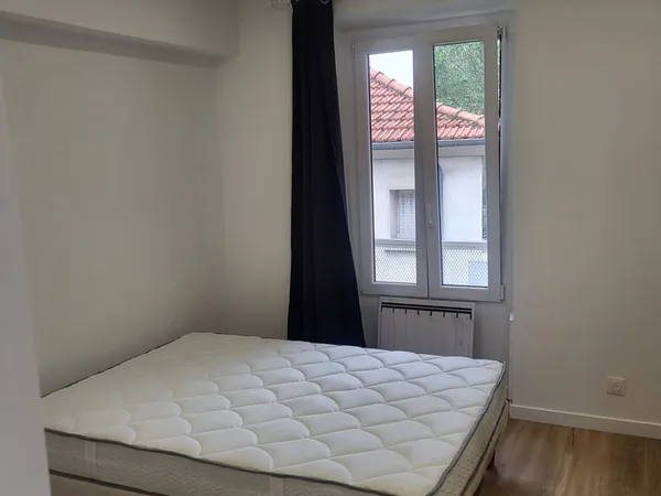 Appart 18 m2 chambre séparée