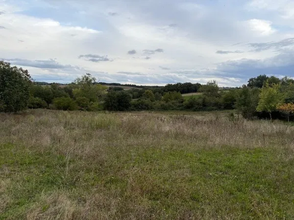 Terrain 400 m²
