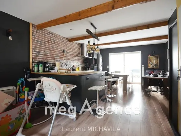 Maison rénovée de 71m2 avec garage de 60m2 et terrasse luminseuse de 10m2☀️