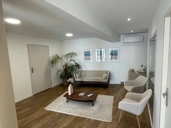 La Cadière-d'Azur - Salle de consultation de 15 m² à louer