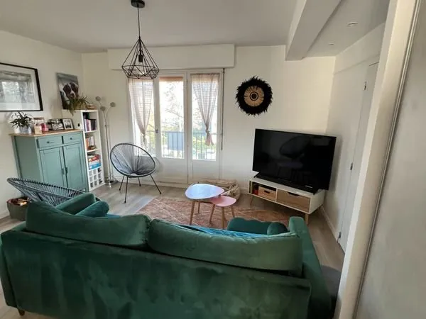 T3 meublé 60 m² - 2 chambres - balcon + parking - Angers Doutre