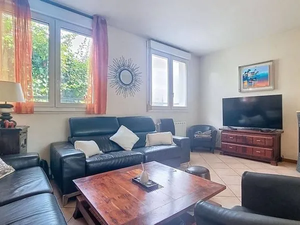 Maison 7 pièces 230 m²