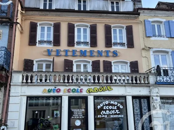 Maison 12 pièces 244 m²