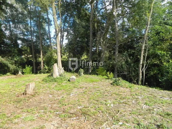 Terrain à bâtir sur Neuilly saint front