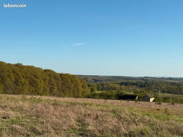 Vente terrain 6,7 ha environ situation exceptionnelle avec maison et grange à renover