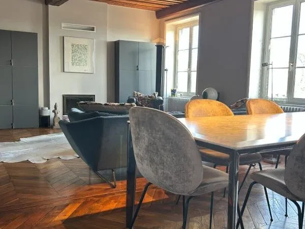 Appartement Clermont Ferrand 7 pièces 179 m2