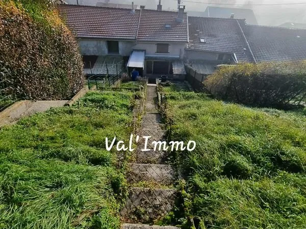Maison avec jardin clos et terrasse-Saint Urbain