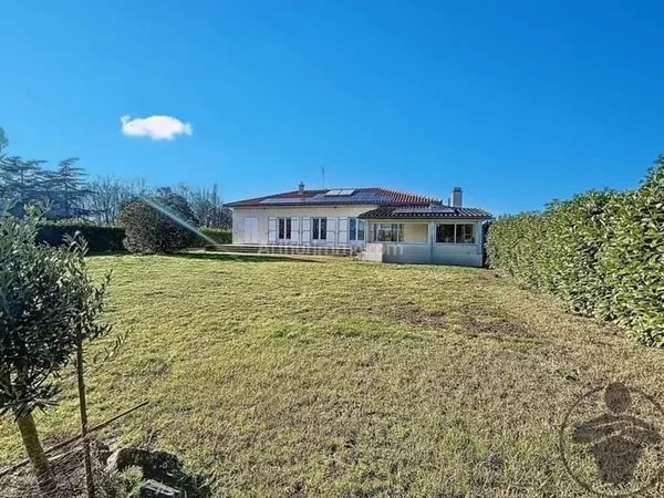 Maison familiale au calme - Proche commodités et axes principaux