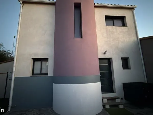 Villa moderne 3 faces à 200 m du centre de Claira 🌿