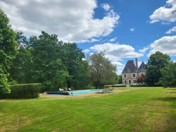 Château 11 pièces 550 m²