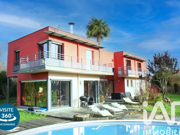 Maison 10 pièces 250 m²