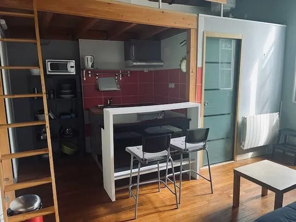 Studio 1 pièce 21 m²