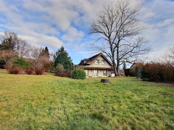 Maison 8 pièces 258 m²