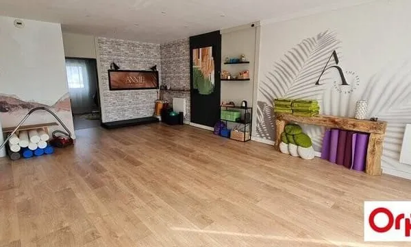 Studio 1 pièce 55 m²
