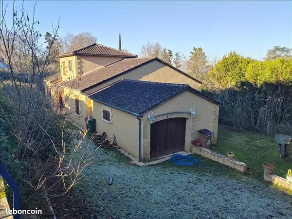 Pavillon 6 pièces 153 m²