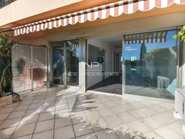Jolie studio en rez-de-jardin