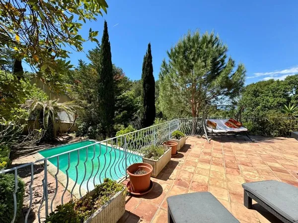 Maison 8 pièces 200 m²
