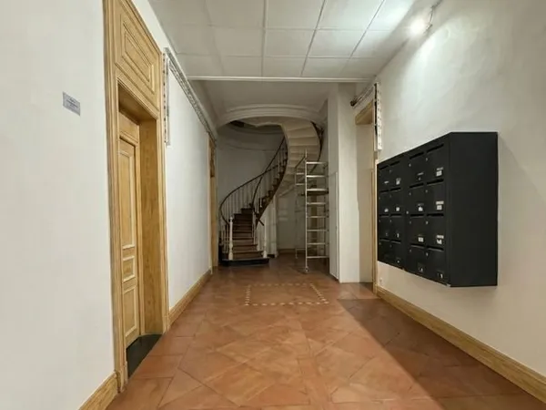 Immeuble de rapport 16 pièces 390 m²