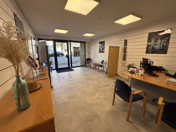 LOCAL COMMERCIAL - 71 m² -TOULOUSE MINIMES