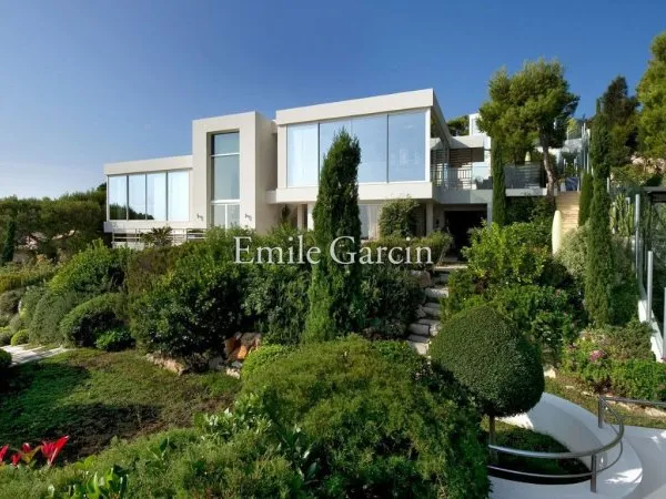 À louer sur la Côte d'Azur : Villa de luxe avec 7 chambres doubles à Saint-Jean-Cap-Ferrat