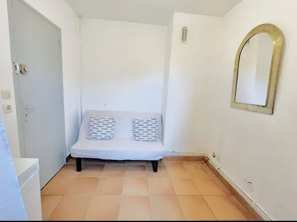 Appartement 1 pièce 8 m²